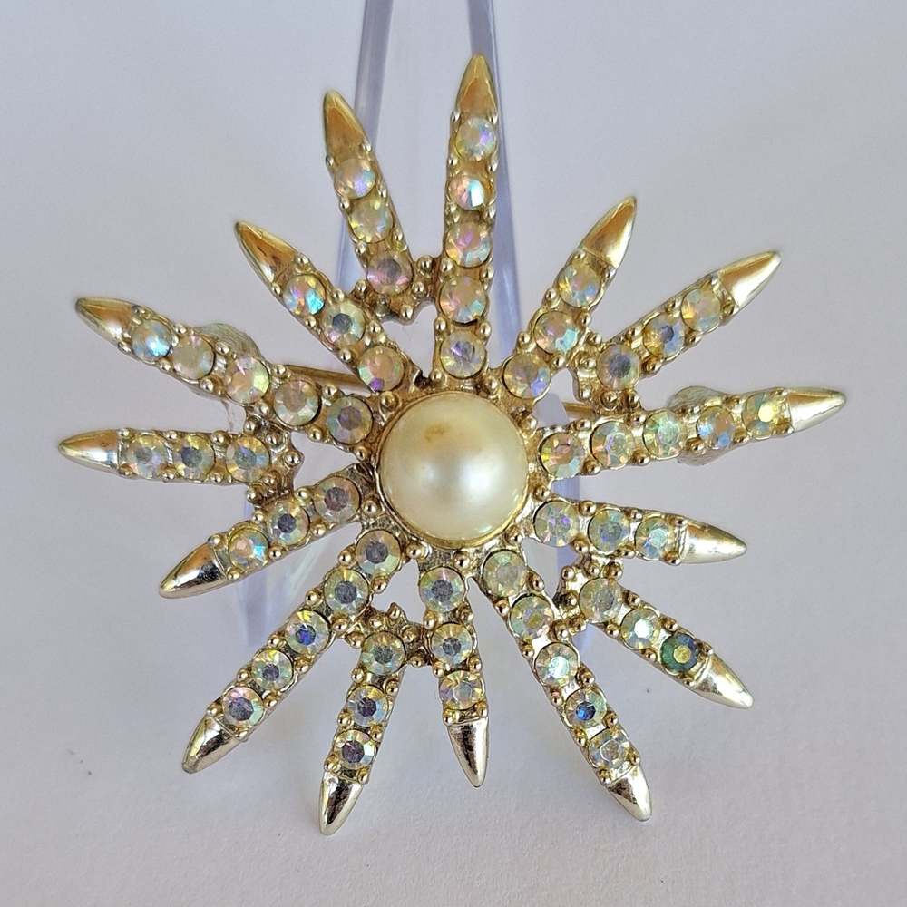 Gold Tone AB "Stone" & Faux Pearl Center Starburst Vintage Signed Emmons Brooch